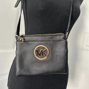 Michael Kors MK Crossbody Bag/Wallet